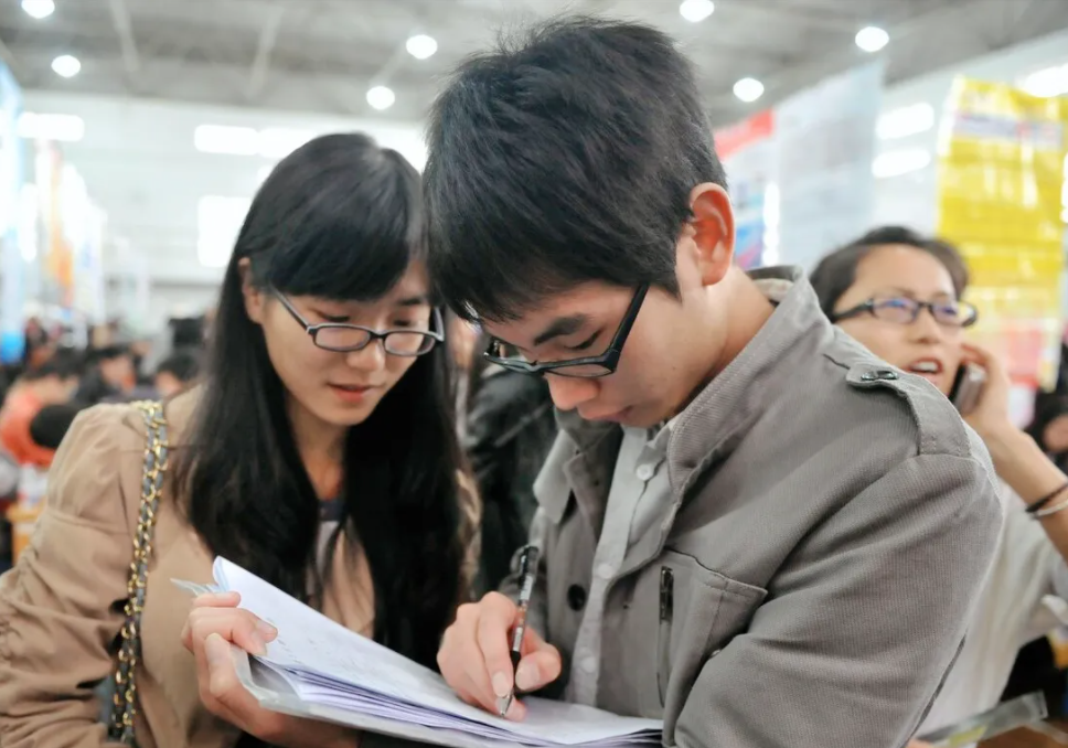 韩国留学生落户上海的申请流程图片